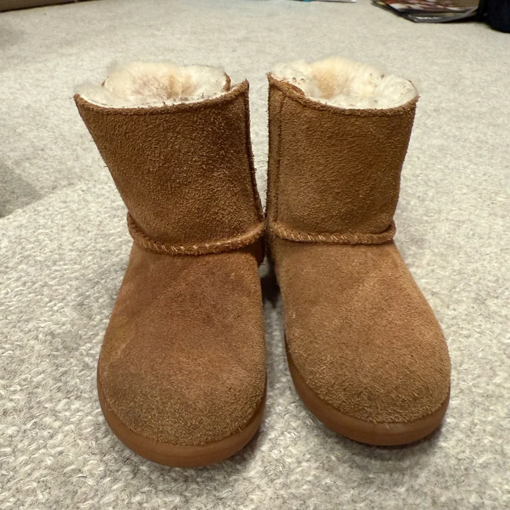 UGG Kids Chestnut Brown Sheepskin Lined Boots